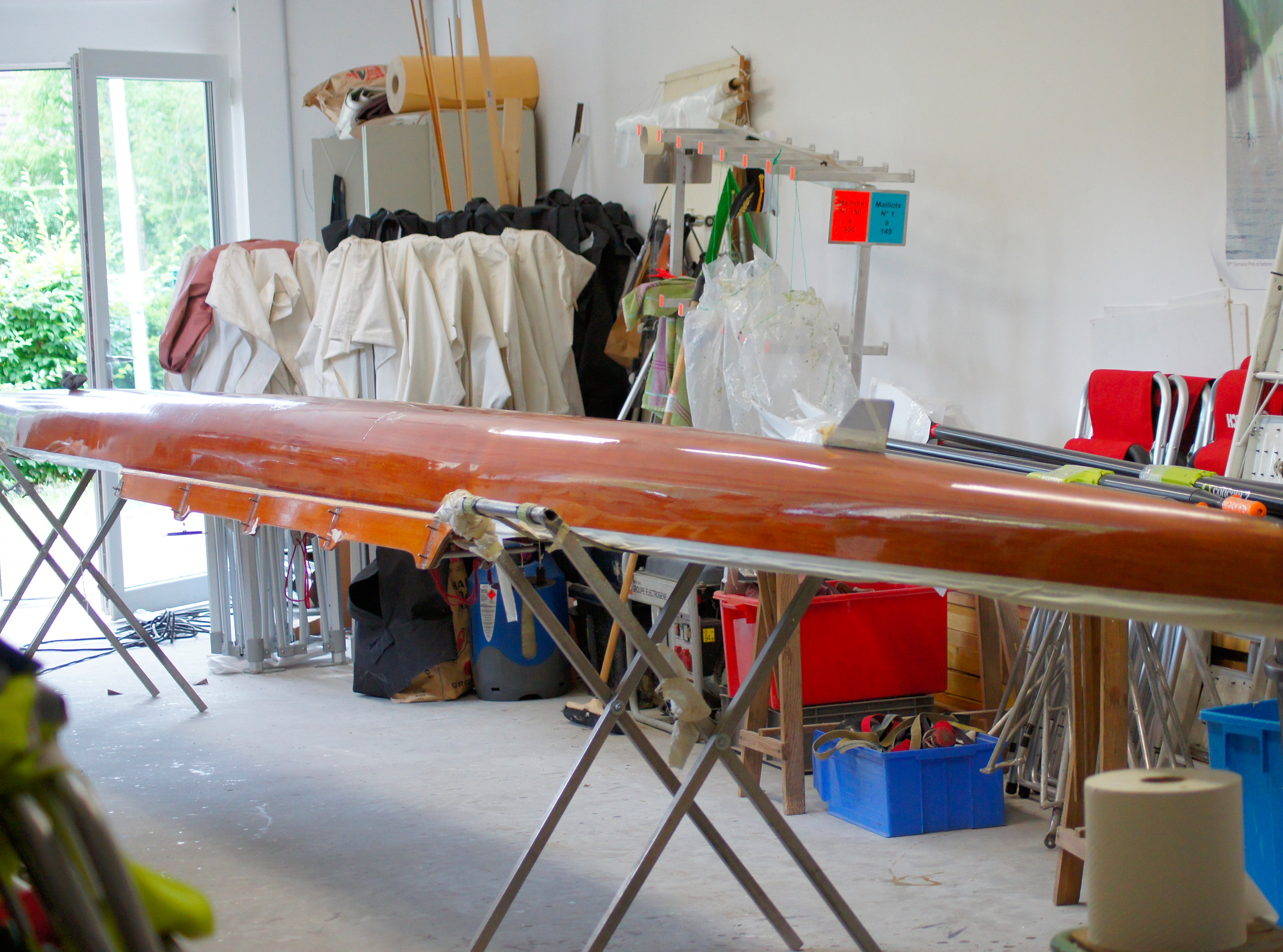 L'atelier de réparation du club d'aviron de Mulhouse